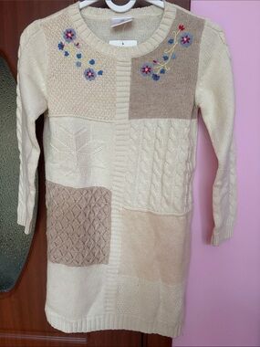 Hanna Andersson Cream & Beige Embroidered Patchwork Knit Dress